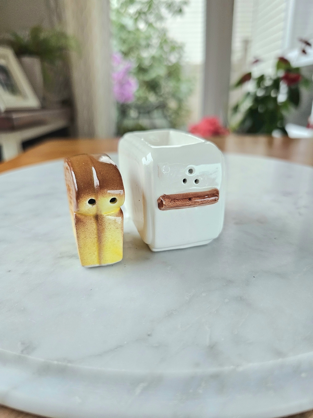 Vintage Giftcraft Toast And Toaster Ceramic Salt And Pepper Shaker - Picture 2 of 10